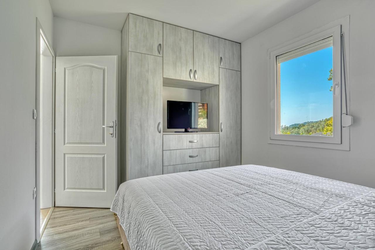 Two Bedroom House With Sea View Maj Buljarica Εξωτερικό φωτογραφία